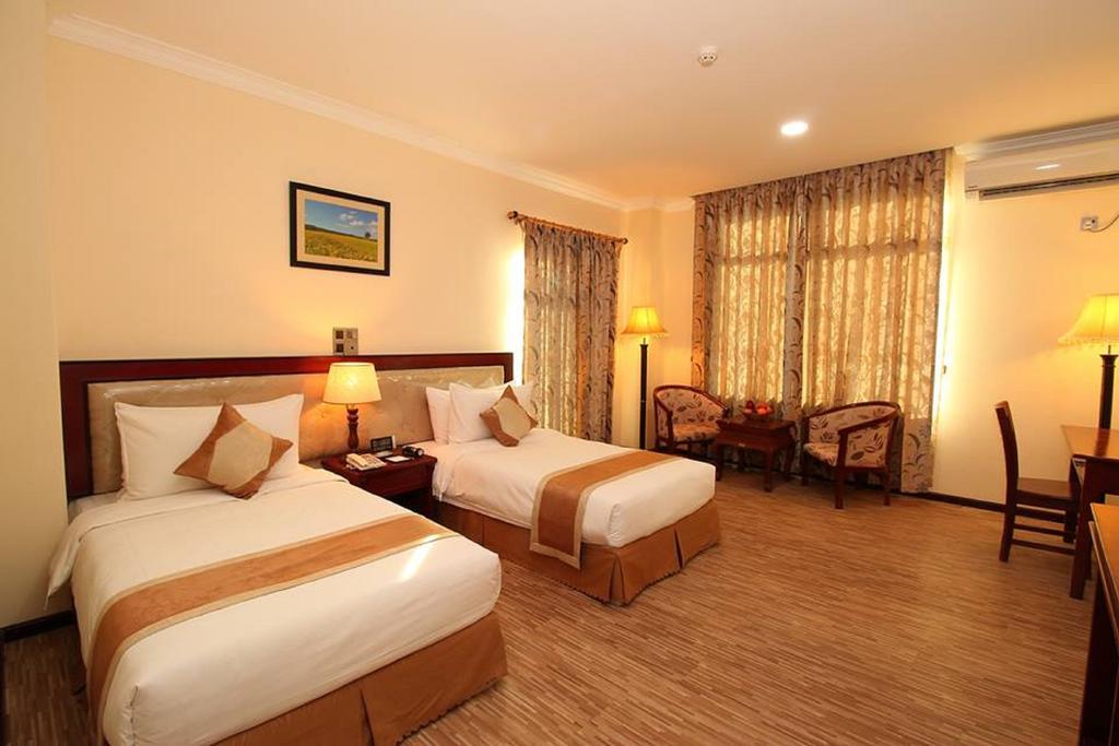 מנדלאי Victoria Palace Hotel מראה חיצוני תמונה