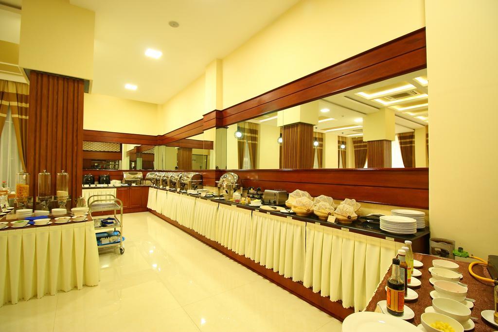 מנדלאי Victoria Palace Hotel מראה חיצוני תמונה